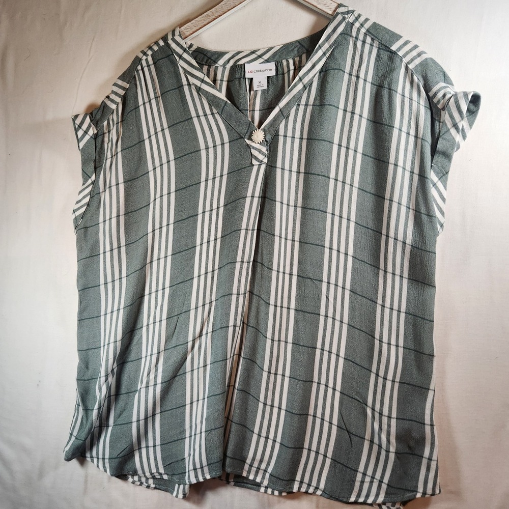 Liz Claiborne Womens XL Plaid V-Neck Blouse Sage Green White Cuffed Cap Sleeve